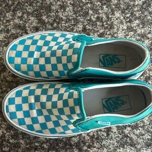 Woman’s Vans classic checkered slip ons size 8